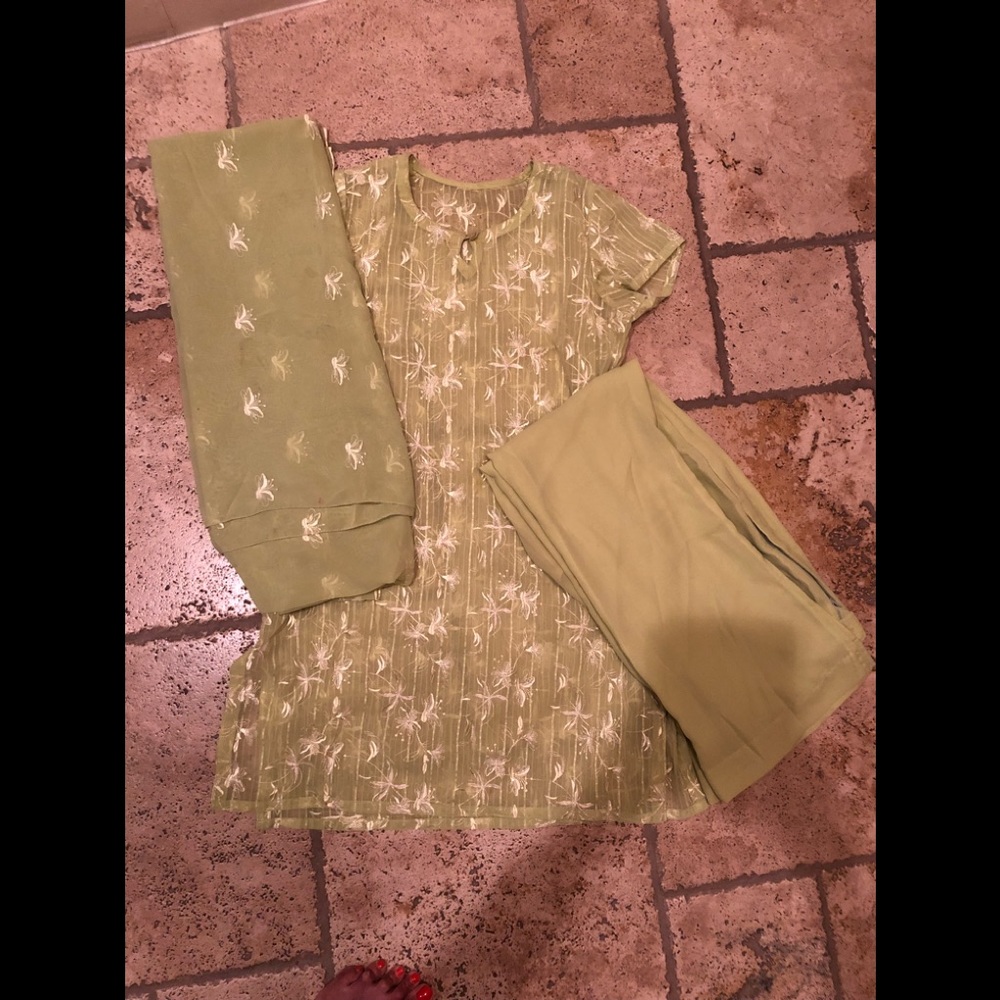 Indian/Pakistani Pant Kurta suit